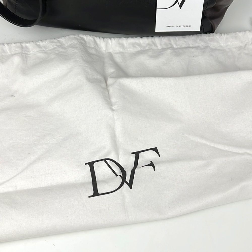 NWT Diane Von Furstenberg 440 Courier
Leopard Calf Leather Hand /Crossbody Bag - Picture 12 of 15